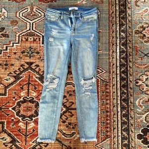 KanCan jeans with holes